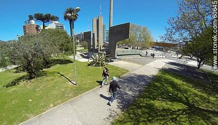 Plaza de la Bandera in Tres Cruces - Department of Montevideo - URUGUAY. Foto No. 60645