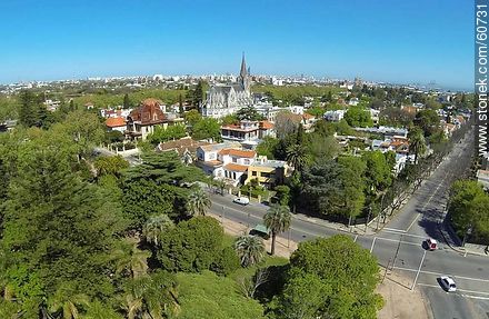 Aerial view of the avenues Lucas Obes and Buschental. Church of the Carmelite brothers - Department of Montevideo - URUGUAY. Foto No. 60731