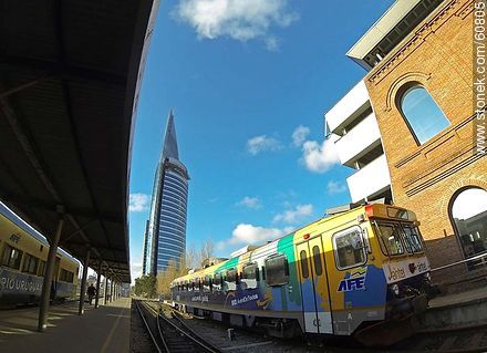 Platform of the Central Station with a Swedish train and Antel tower at background - Department of Montevideo - URUGUAY. Foto No. 60805