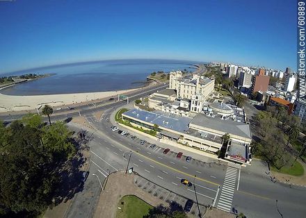 Edificio Mercosur y casino municipal. Playa Ramírez - Departamento de Montevideo - URUGUAY. Foto No. 60889