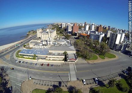 Edificio Mercosur y casino municipal - Departamento de Montevideo - URUGUAY. Foto No. 60891