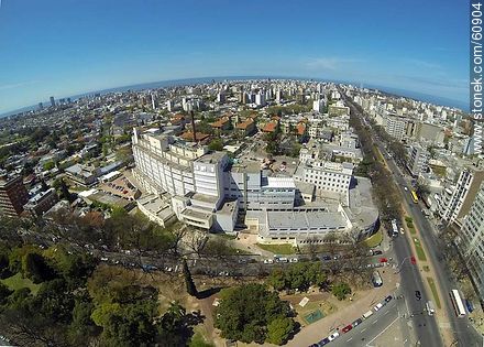 Foto aérea del Hospital de niños Pereira Rossell - Departamento de Montevideo - URUGUAY. Foto No. 60904