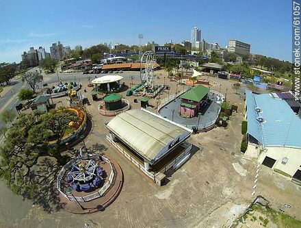 Parque de juegos infantiles - Departamento de Montevideo - URUGUAY. Foto No. 61057