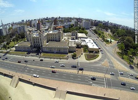 Vista aérea de la Rambla Wilson, Edificio Mercosur - Departamento de Montevideo - URUGUAY. Foto No. 61053