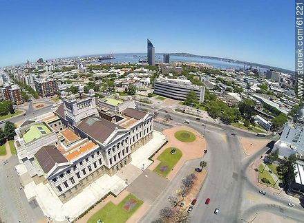 Foto aérea del Palacio Legislativo - Departamento de Montevideo - URUGUAY. Foto No. 61221
