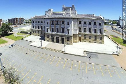 Foto aérea del Palacio Legislativo - Departamento de Montevideo - URUGUAY. Foto No. 61236