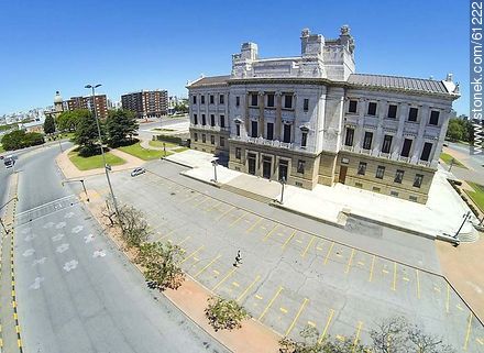 Foto aérea del Palacio Legislativo - Departamento de Montevideo - URUGUAY. Foto No. 61222