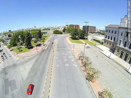 Foto aérea de la Avenida de las Leyes - Departamento de Montevideo - URUGUAY. Foto No. 61240
