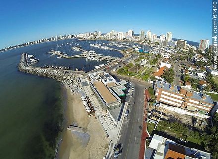 Remodeled harbor promenade (2013) - Punta del Este and its near resorts - URUGUAY. Foto No. 61440
