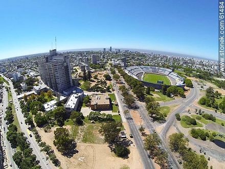 Foto aérea de Av. Italia, el Hospital de Clínicas y el estadio Centenario - Departamento de Montevideo - URUGUAY. Foto No. 61484