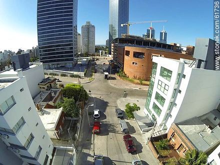 Vista aérea de las calles Tiburcio Gómez y Galarza - Departamento de Montevideo - URUGUAY. Foto No. 61736