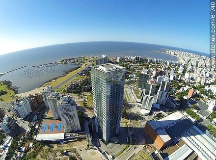 Aerial photo of downtown Buceo overlooking Pocitos quarter - Department of Montevideo - URUGUAY. Photo #61740