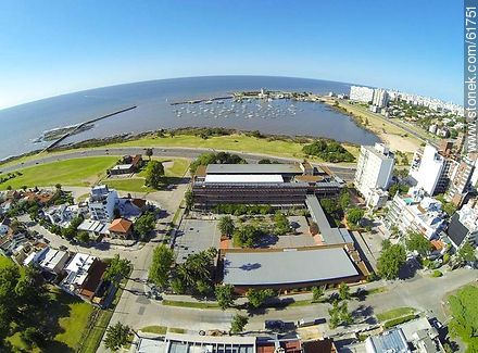 Foto aérea de la calle Miguel Grau y el Liceo Francés - Departamento de Montevideo - URUGUAY. Foto No. 61751