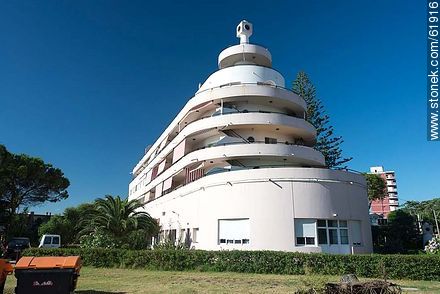 Edificio El Planeta - Department of Canelones - URUGUAY. Photo #61916