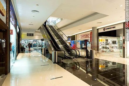 Inside Nuevocentro Shopping mall - Department of Montevideo - URUGUAY. Photo #61999