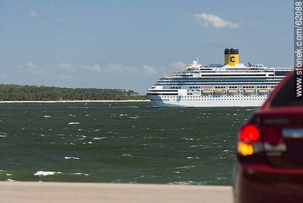 Cruise ship Costa Favolosa in Playa Mansa - Punta del Este and its near resorts - URUGUAY. Photo #62088