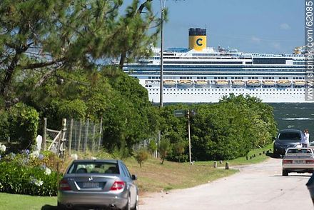 Cruise ship Costa Favolosa in Playa Mansa - Punta del Este and its near resorts - URUGUAY. Foto No. 62085
