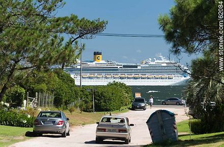Cruise ship Costa Favolosa in Playa Mansa - Punta del Este and its near resorts - URUGUAY. Foto No. 62084
