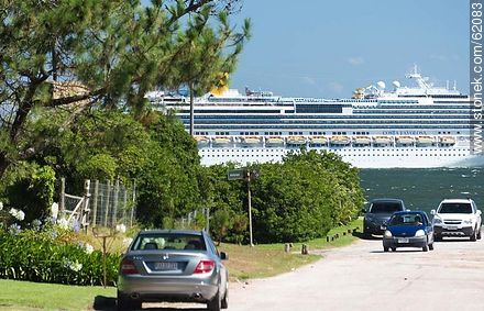 Cruise ship Costa Favolosa in Playa Mansa - Punta del Este and its near resorts - URUGUAY. Photo #62083