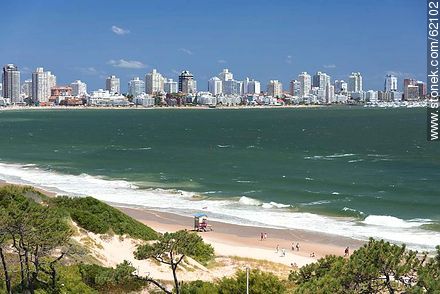 Mansa Beach and view of the towers of the Peninsula a windy day - Punta del Este and its near resorts - URUGUAY. Foto No. 62102