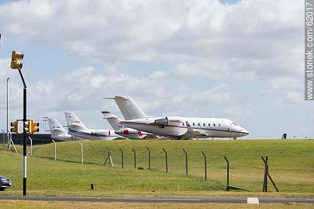 Private jets at the airport in Punta del Este C / C Carlos Curbelo - Punta del Este and its near resorts - URUGUAY. Foto No. 62017