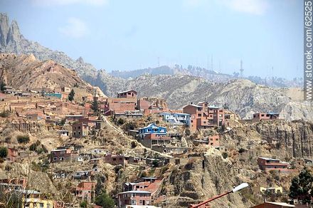 Montañas y barrios al sur de la capital - Bolivia - Otros AMÉRICA del SUR. Foto No. 62525