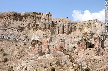 Caminos entre las pendientes del terreno sedimentario - Bolivia - Otros AMÉRICA del SUR. Foto No. 62503
