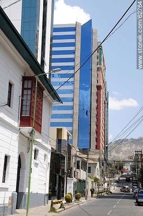Calle Campos and Av. Arce - Bolivia - Others in SOUTH AMERICA. Foto No. 62764