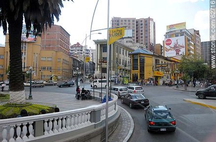 Roundabout 16 de Julio Avenue around the Plaza del Estudiante - Bolivia - Others in SOUTH AMERICA. Photo #62716