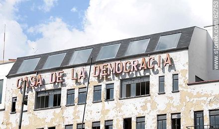 Casa de la Democracia en la Avenida Montes - Bolivia - Otros AMÉRICA del SUR. Foto No. 62753