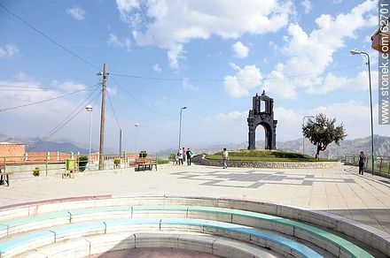 Mirador Killi Killi en el barrio Villa Pabón. Monumento en forma de ciudadela - Bolivia - Otros AMÉRICA del SUR. Foto No. 62701
