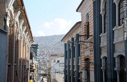 Antiguas fachadas conservadas en la calle Genaro Sanjines - Bolivia - Otros AMÉRICA del SUR. Foto No. 62795