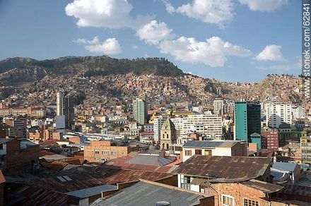Vista de cúpulas, edificios, casas y montañas - Bolivia - Otros AMÉRICA del SUR. Foto No. 62841