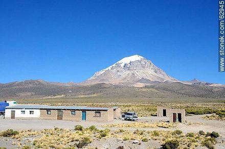 Sajama National Park. Route 4 and Route 27 - Bolivia - Others in SOUTH AMERICA. Photo #62945