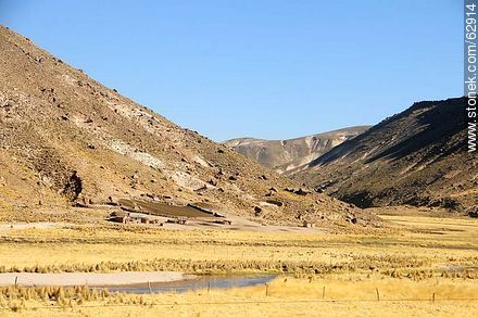 Mountain landscapes of the Bolivian altiplano in Route 4 - Bolivia - Others in SOUTH AMERICA. Photo #62914