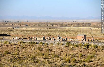Graveyard in the highlands. Municipality of Patacamaya - Bolivia - Others in SOUTH AMERICA. Foto No. 62886