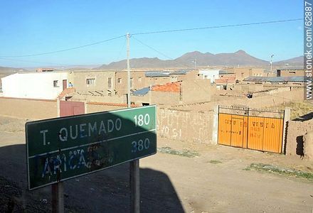 Patacamaya Municipality. Tambo Quemado: 180km; Arica: 380km - Bolivia - Others in SOUTH AMERICA. Foto No. 62887