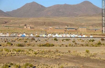 Cementerio en el altiplano. Municipalidad de Patacamaya - Bolivia - Otros AMÉRICA del SUR. Foto No. 62884