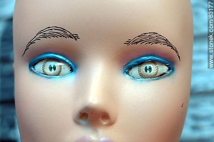 Eyes of a mannequin - Perú - Others in SOUTH AMERICA. Photo #63177