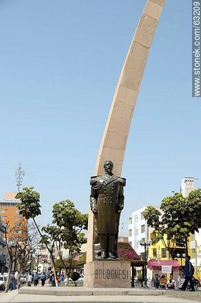 Statue of Coronel Bolognesi - Perú - Others in SOUTH AMERICA. Photo #63209