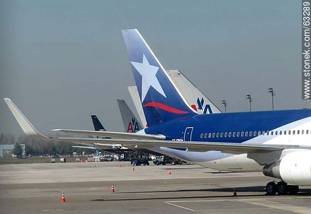 Aircraft track with different companies - Chile - Others in SOUTH AMERICA. Photo #63289