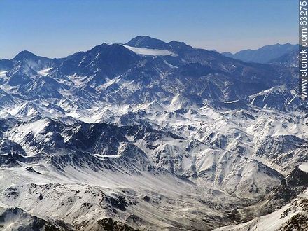 La Cordillera de los Andes con picos nevados - Chile - Otros AMÉRICA del SUR. Foto No. 63275