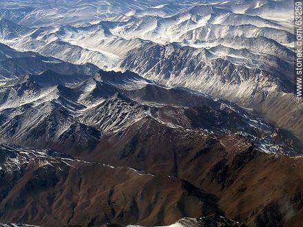 La Cordillera de los Andes con picos nevados - Chile - Otros AMÉRICA del SUR. Foto No. 63259