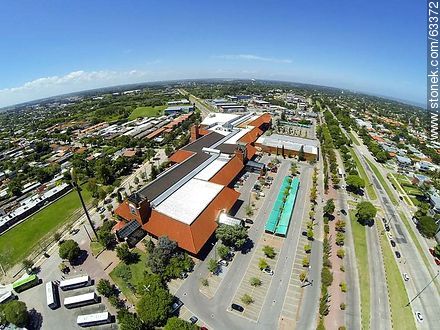 Foto aérea de Portones Shopping en Avenida Italia y Bolivia - Departamento de Montevideo - URUGUAY. Foto No. 63372