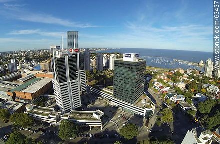 Vista aérea de las torres del World Trade Center Montevideo - Departamento de Montevideo - URUGUAY. Foto No. 63437