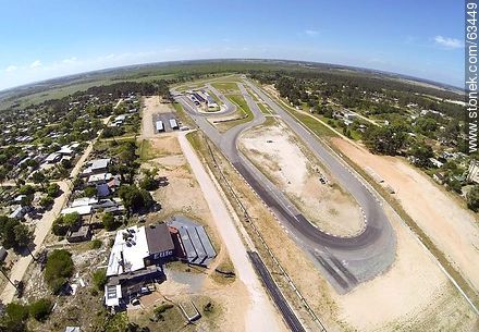 Vista aérea del Autódromo Víctor Borrat Fabini en El Pinar - Departamento de Canelones - URUGUAY. Foto No. 63449