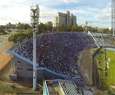 Estadio Centenario. April 27, 2014. Clausura championship. Tribuna Colombes, fans of Nacional -  - URUGUAY. Foto No. 63527