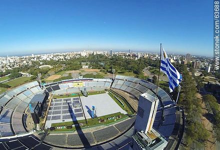 Vista aérea del Estadio Centenario. Preparativos para el recital de Paul McCartney el 19 de abril de 2014 - Departamento de Montevideo - URUGUAY. Foto No. 63688