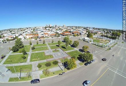 Foto aérea de la rambla de Mercedes - Departamento de Soriano - URUGUAY. Foto No. 63719