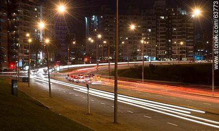 Light trails of cars in the Rambla Armenia and 26 de Marzo Street - Department of Montevideo - URUGUAY. Foto No. 63773